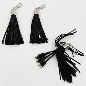 Black Bolsetta Universal Charging Tassels for Apple & Android